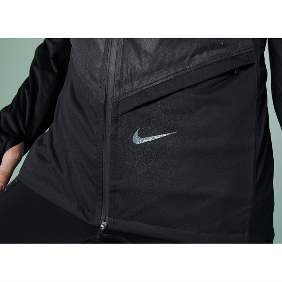 Nike Premium Running Jacket - Picture 4 of 10
